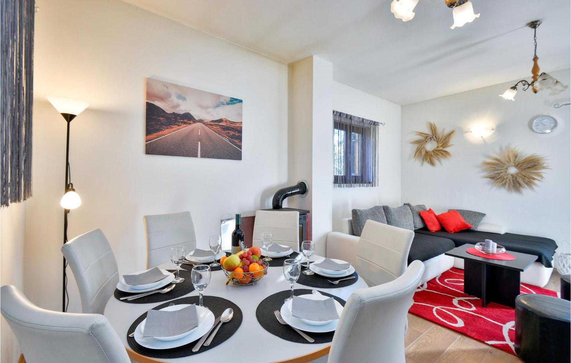 2 Bedroom Gorgeous Home In Gornje Stative ภายนอก รูปภาพ